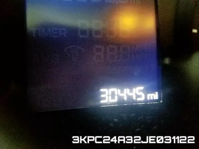 3KPC24A32JE031122 фото 8