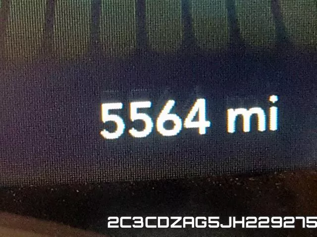 2C3CDZAG5JH229275 фото 6