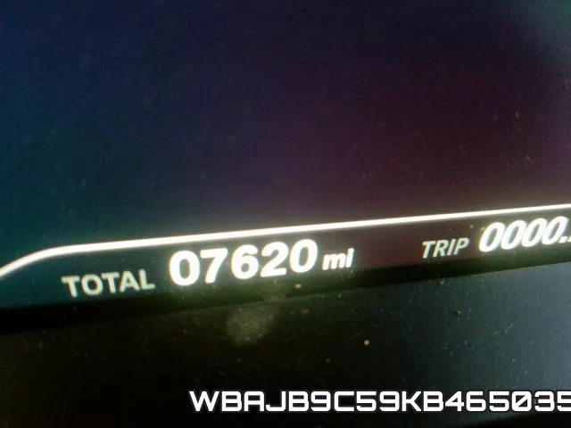WBAJB9C59KB465035 фото 4