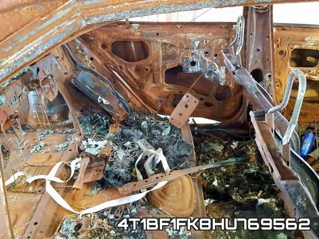 4T1BF1FK8HU769562 фото 5