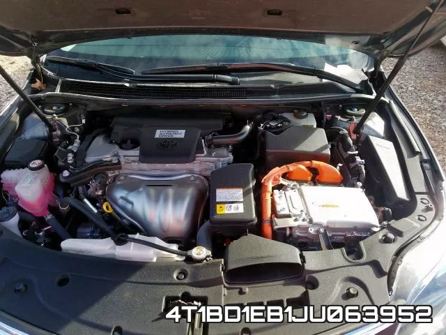 4T1BD1EB1JU063952 фото 7