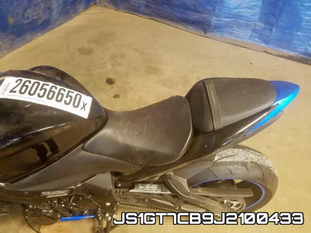 JS1GT7CB9J2100433 фото 4