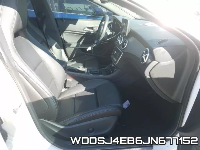 WDDSJ4EB6JN677152 фото 5