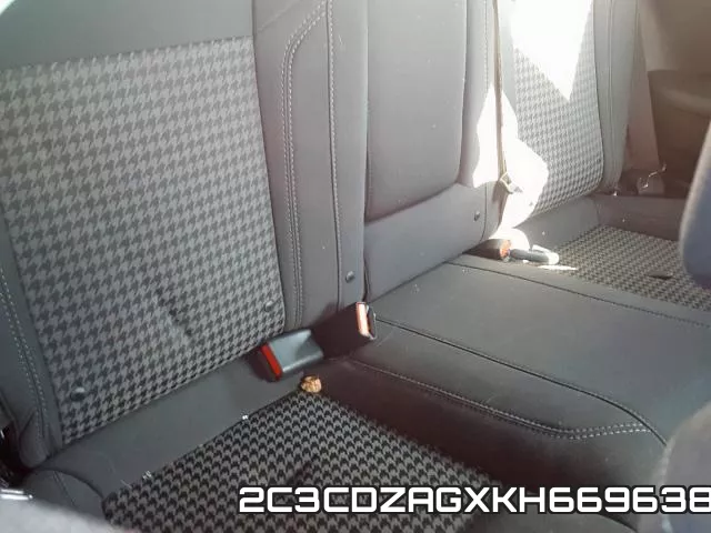 2C3CDZAGXKH669638 фото 4