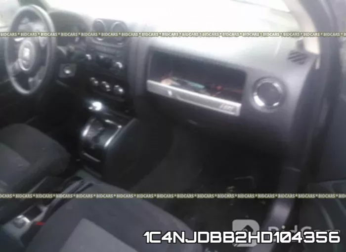 1C4NJDBB2HD104356 фото 6
