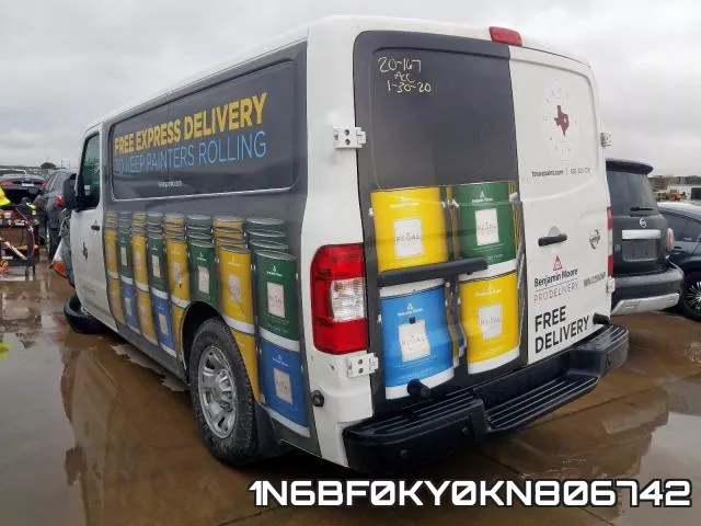1N6BF0KY0KN806742 фото 2