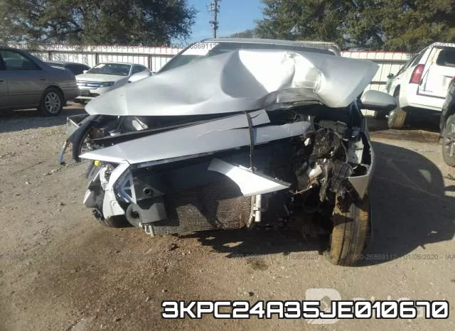 3KPC24A35JE010670 фото 7