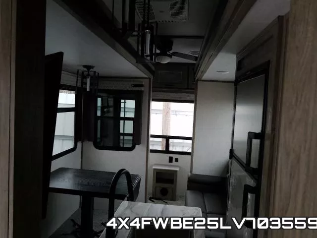 4X4FWBE25LV703559 фото 7