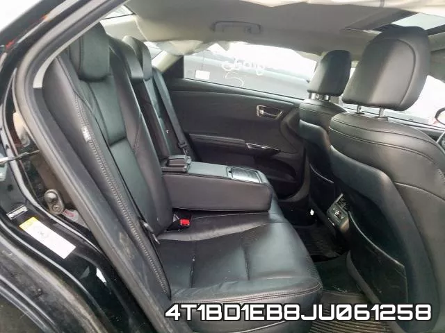 4T1BD1EB8JU061258 фото 4