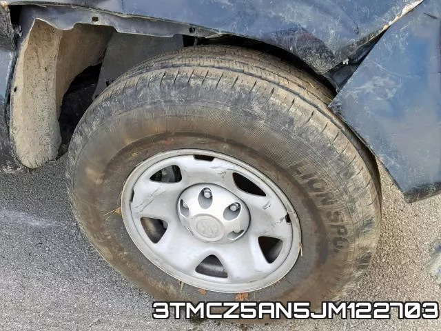 3TMCZ5AN5JM122703 фото 2