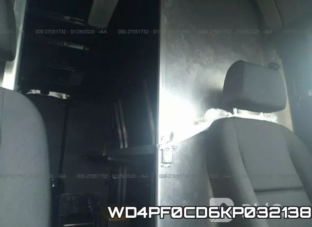 WD4PF0CD6KP032138 фото 8