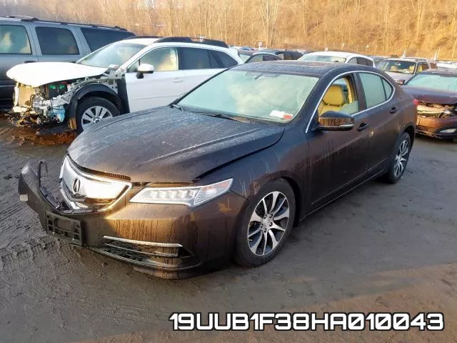 19UUB1F38HA010043 фото 2