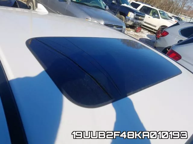 19UUB2F48KA010193 фото 7
