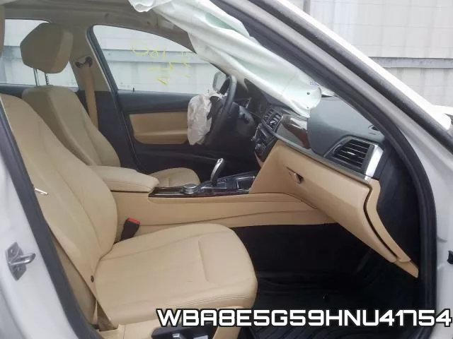 WBA8E5G59HNU41754 фото 5