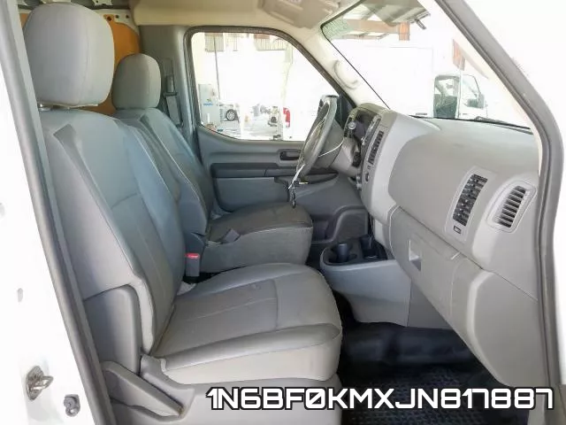 1N6BF0KMXJN817887 фото 3