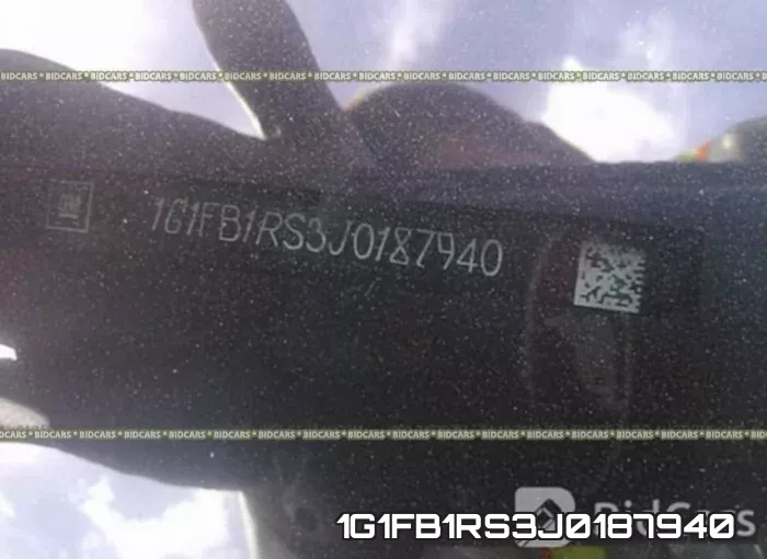 1G1FB1RS3J0187940 фото 10