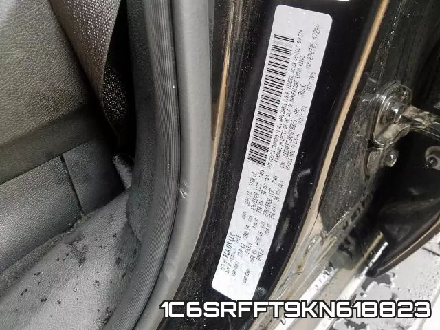 1C6SRFFT9KN618823 фото 2