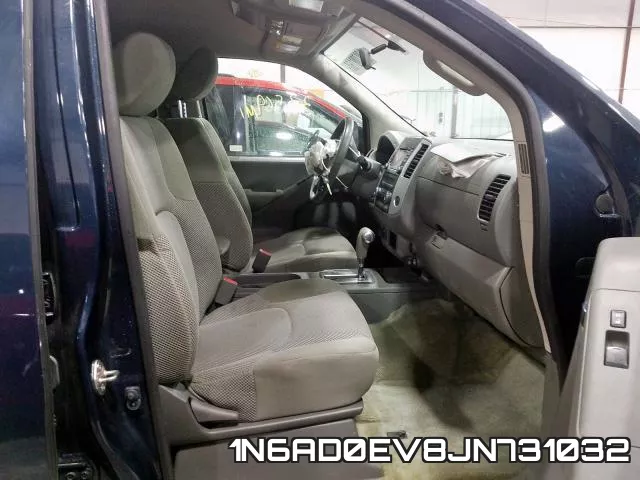 1N6AD0EV8JN731032 фото 4