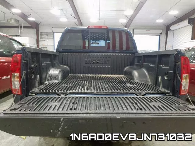 1N6AD0EV8JN731032 фото 7