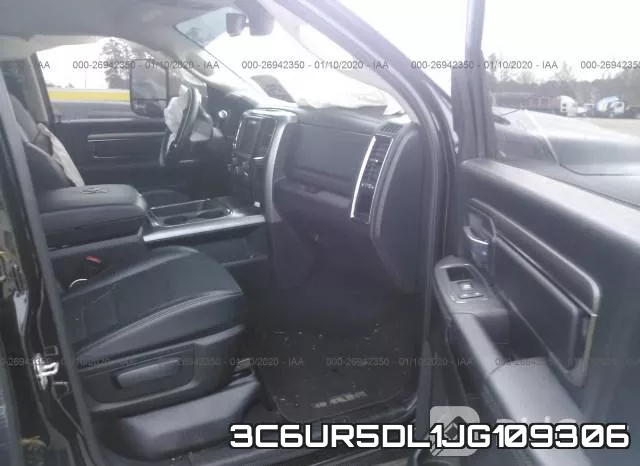 3C6UR5DL1JG109306 фото 4