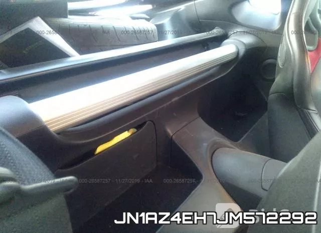 JN1AZ4EH7JM572292 фото 5