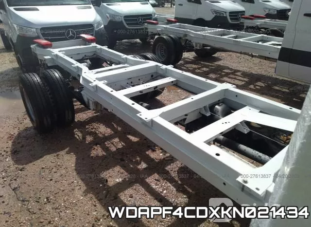 WDAPF4CDXKN021434 фото 5