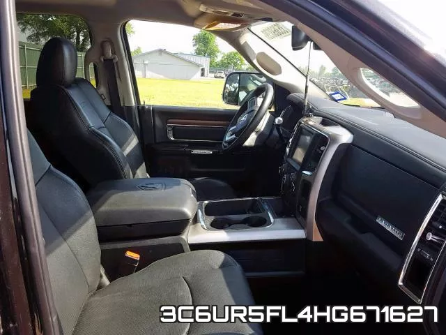 3C6UR5FL4HG671627 фото 3