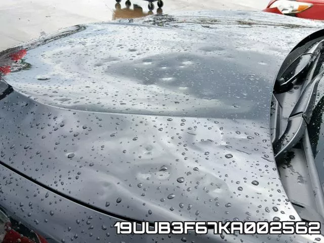 19UUB3F67KA002562 фото 5