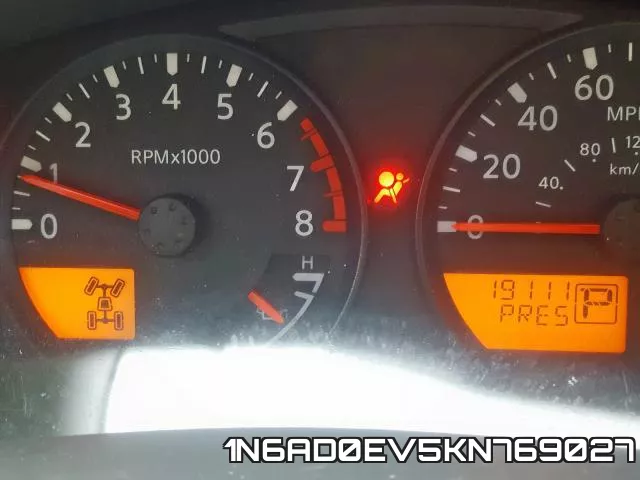 1N6AD0EV5KN769027 фото 8