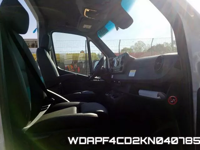 WDAPF4CD2KN040785 фото 4
