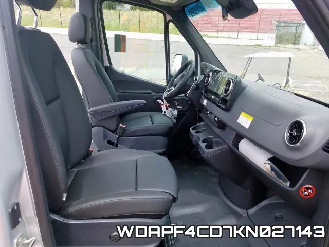 WDAPF4CD7KN027143 фото 4