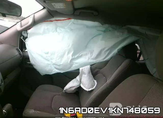 1N6AD0EV1KN748059 фото 5