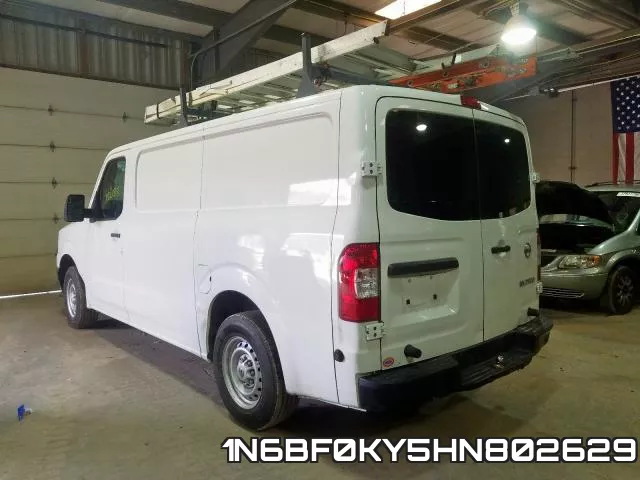 1N6BF0KY5HN802629 фото 3