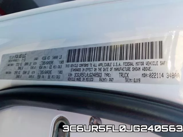 3C6UR5FL0JG240563 фото 2
