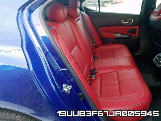 19UUB3F67JA005945 фото 3