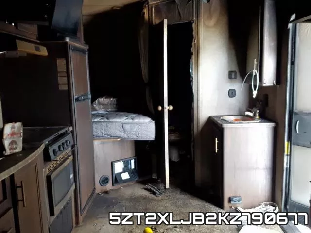 5ZT2XLJB2KZ790677 фото 4