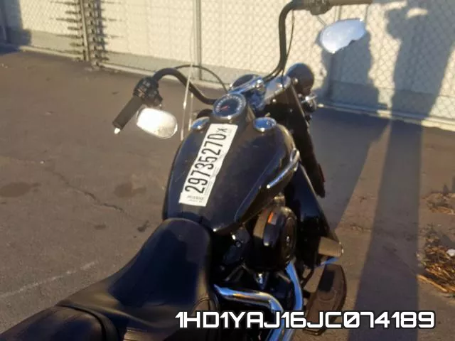 1HD1YAJ16JC074189 фото 6