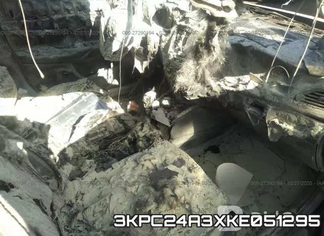 3KPC24A3XKE051295 фото 6