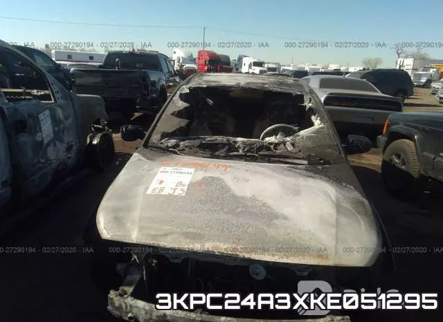 3KPC24A3XKE051295 фото 7