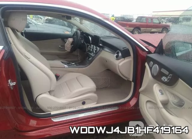 WDDWJ4JB1HF419164 фото 4