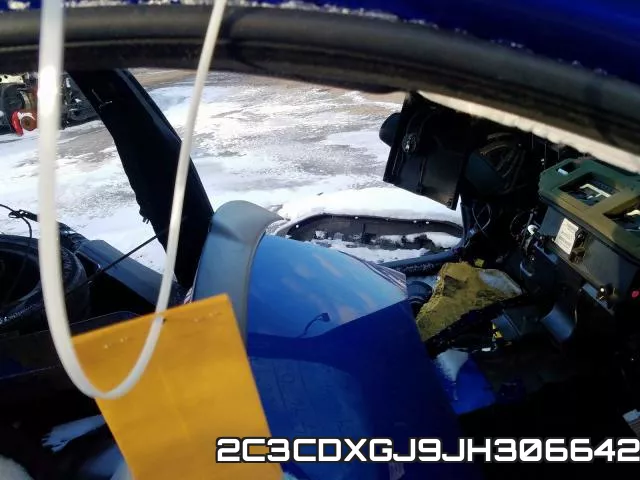 2C3CDXGJ9JH306642 фото 3