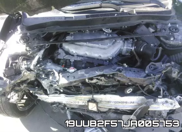 19UUB2F57JA005753 фото 2