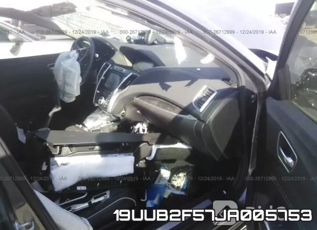 19UUB2F57JA005753 фото 6