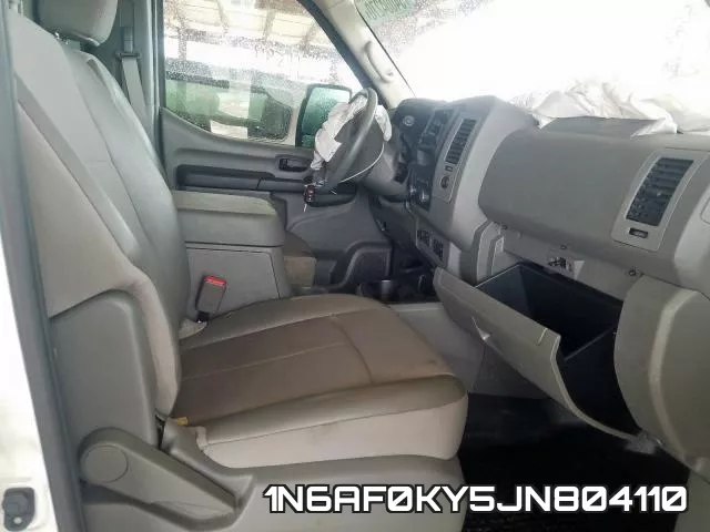 1N6AF0KY5JN804110 фото 6