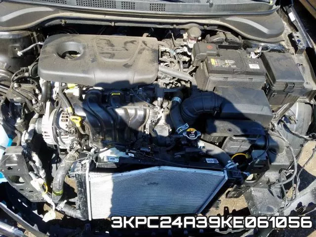 3KPC24A39KE061056 фото 8