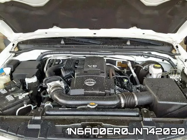 1N6AD0ER0JN742030 фото 8
