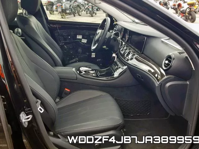 WDDZF4JB7JA389959 фото 6