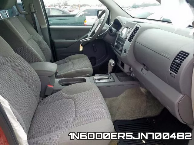 1N6DD0ER5JN700482 фото 6