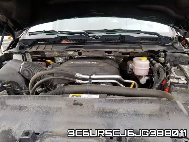 3C6UR5CJ6JG388011 фото 8