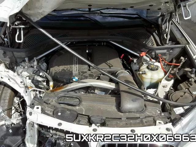 5UXKR2C32H0X06963 фото 8